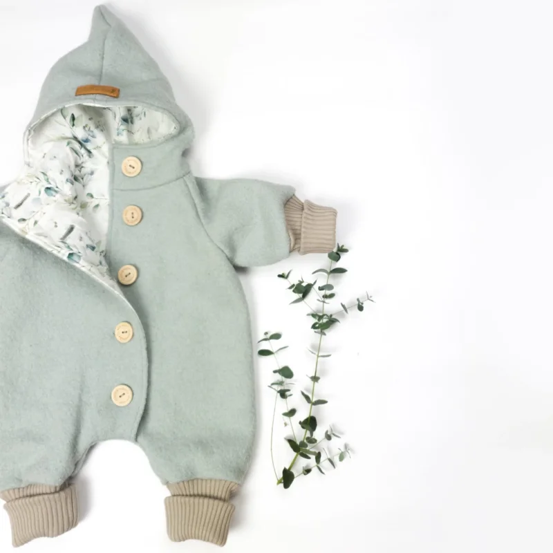 Walkoverall, Winteroverall in mint/ innen Eukalyptus oder Weidenkätzchen