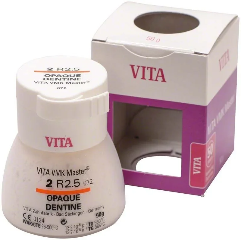 VMK Master 3D Opaque Dentine 50g 2R2.5 mit Verpackung im Hintergrund.