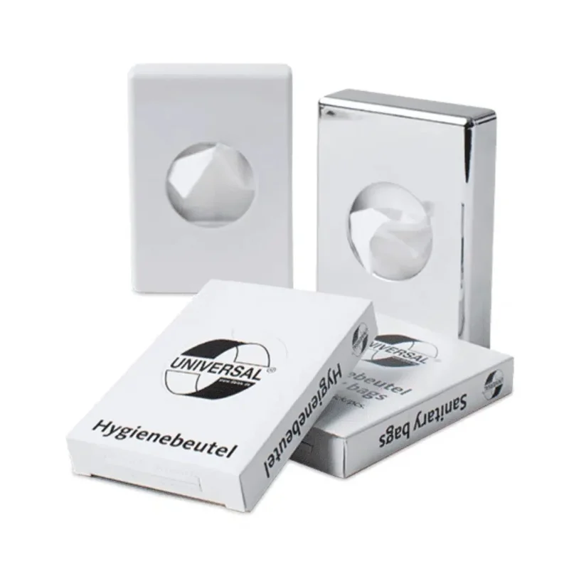 Ausgestellt sind vier weiße Spender für Hygienebeutel. Zwei Spender haben eine glänzende Oberfläche und die anderen beiden eine matte. Der Spender an der Vorderseite trägt die Aufschrift „Hygienebeutel Hygiene Bags“ mit einem Globus-Logo, ist speziell für Damenhygieneartikel konzipiert und aus strapazierfähigem PE-HD-Folie-Material gefertigt. Das Produkt ist unter dem Namen DEISS Universal Hygienebeutel der Marke EMIL DEISS KG (GmbH + Co.) bekannt und enthält 30 Beutel pro Packung.