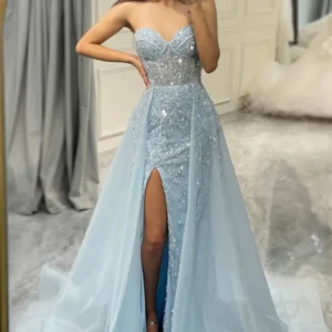 Funkelndes Hellblaues A-Linien Korsett-Ballkleid mit Schlitz - Sophia