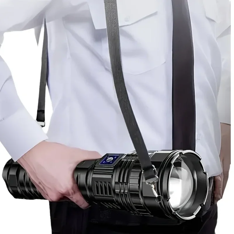 Wiederaufladbare 10000 Lumen LED-Taschenlampe – Striker