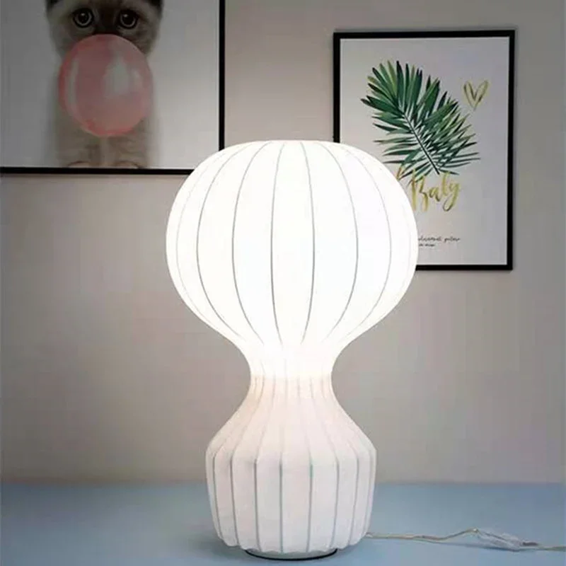 Deko Ballon Tischlampe – Elegante LED Lampe für Wohnzimmer und Schlafzimmer | Brehn