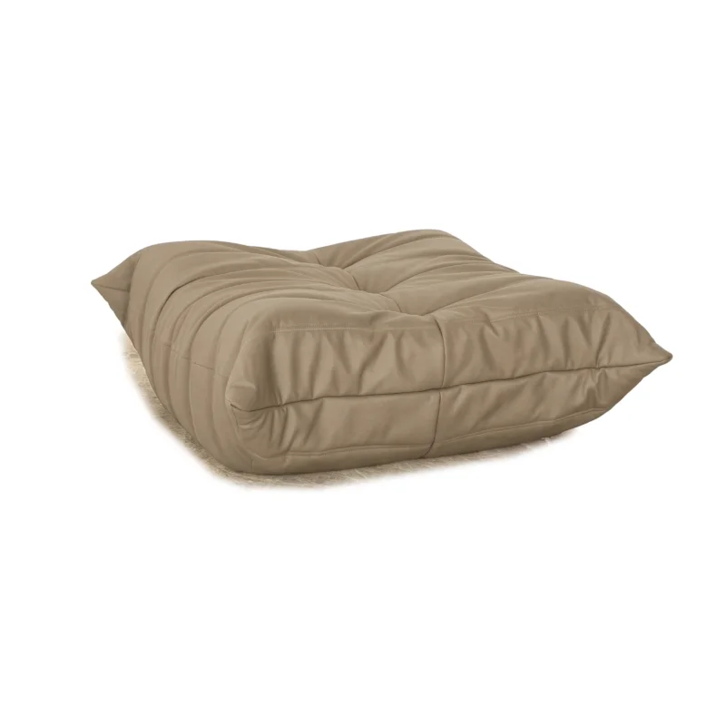 Ligne Roset Togo Veganes Leder Hocker Beige Taupe Neubezug