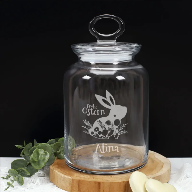 Frohe Ostern - gravierte Glasdose mit Osterhasenmotiv, Frühlingsblumen und Ihrem Wunschnamen
